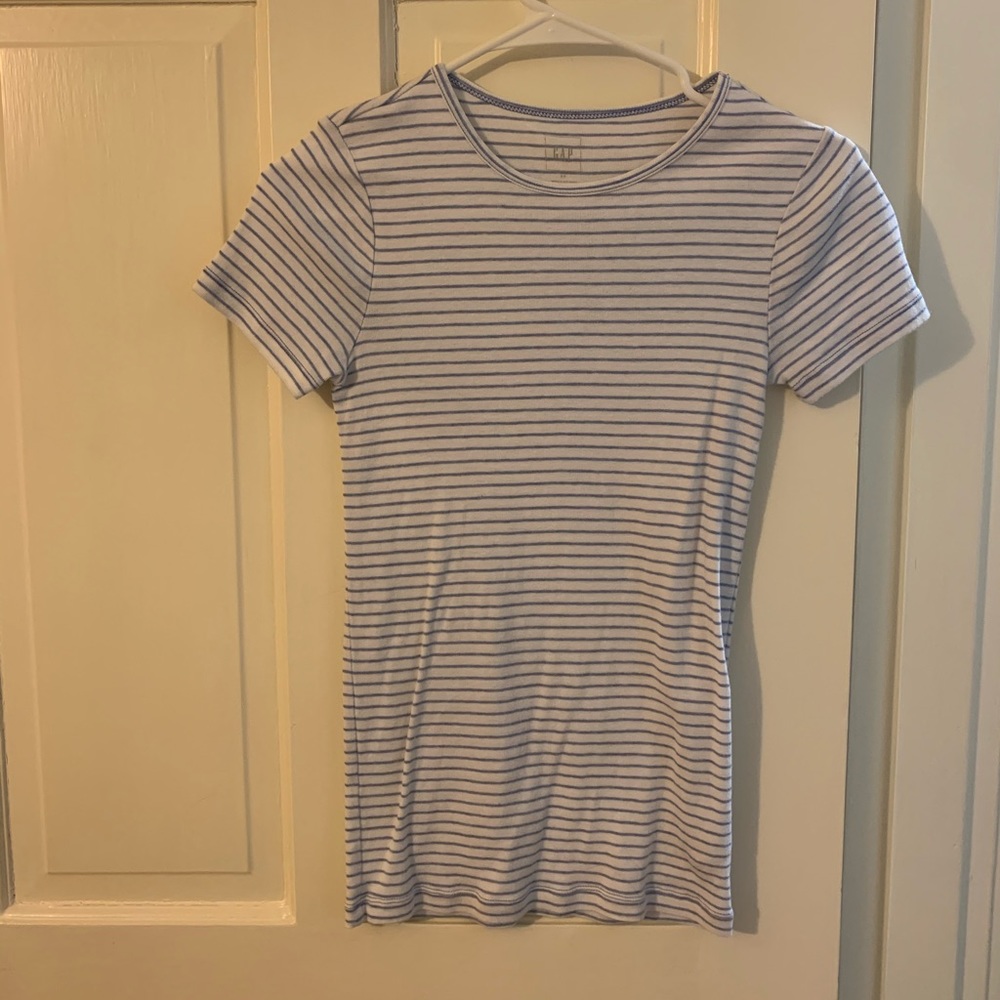 gap striped t-shirt